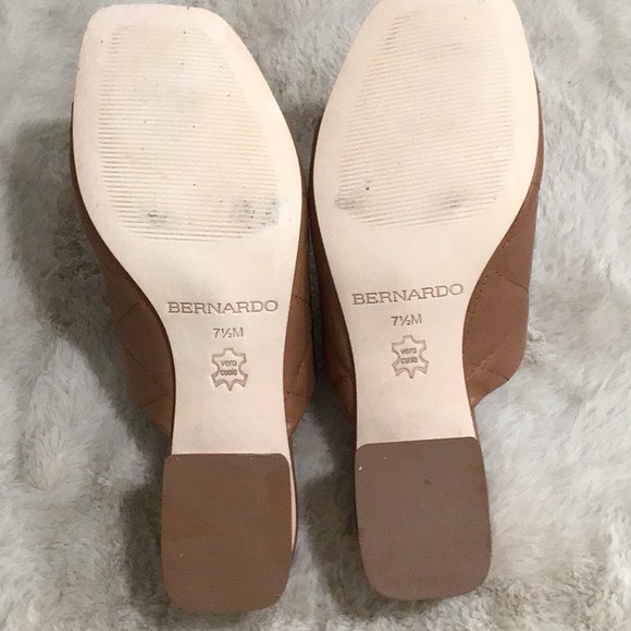 🆕 BERNARDO ”Jemma” Water Resistant Slip On Sandal 1.75” Heel Tan Color With📦 - Picture 5 of 7